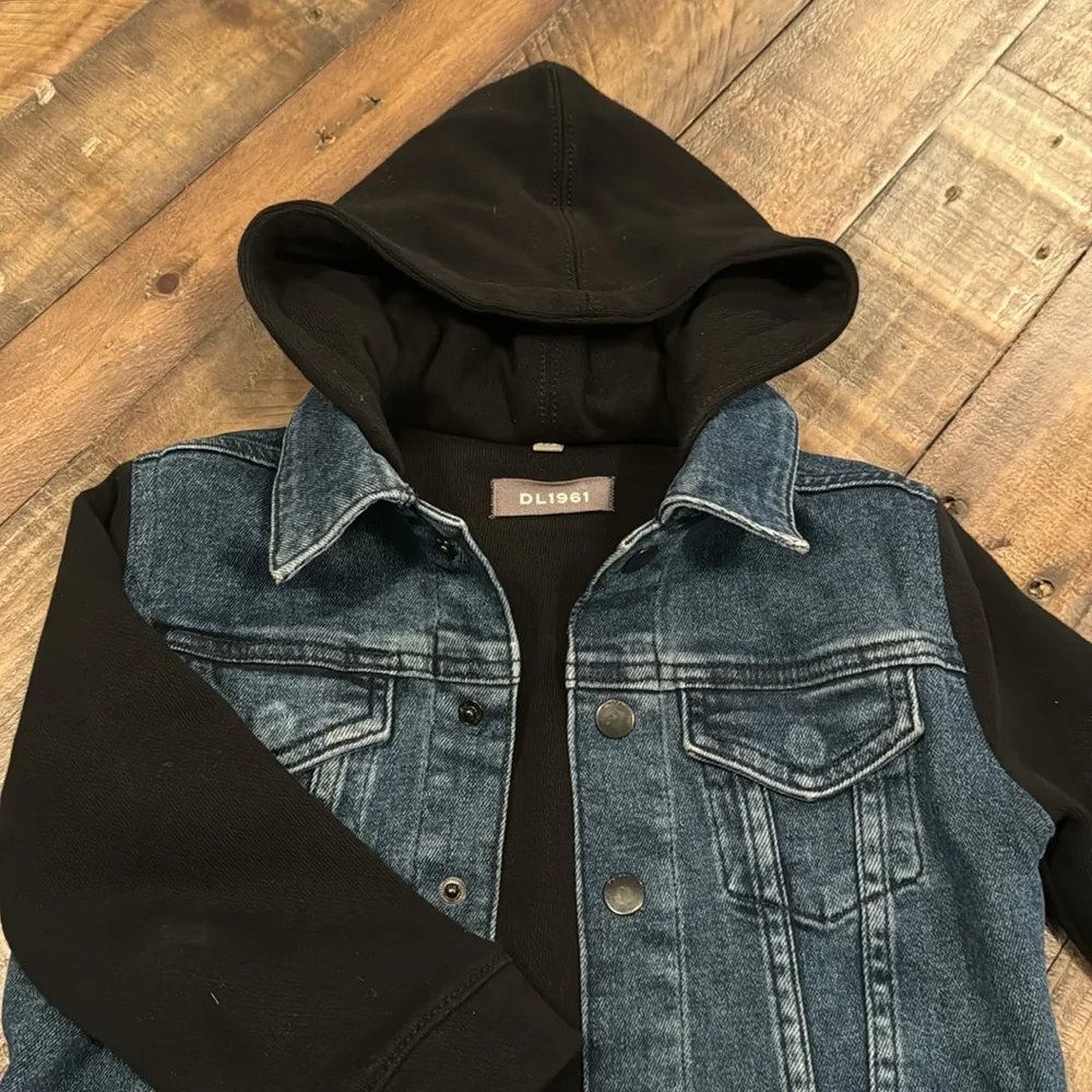 ⭐️ LIKE NEW KIDS MIXED MEDIA DEMIN JACKET⭐️